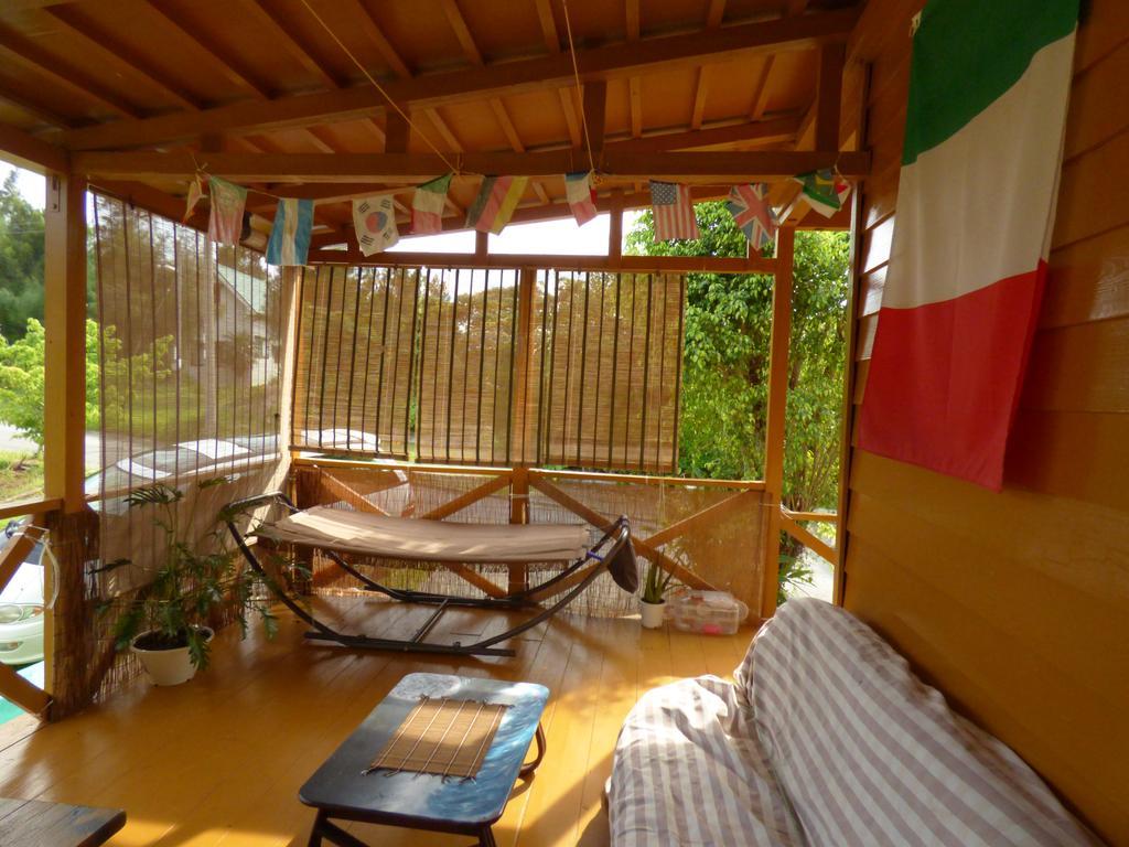 Hotel Tropical Surf House Okinawa Onna Exterior foto